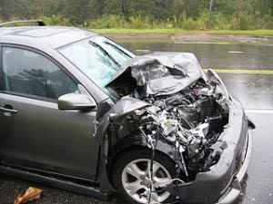 320px-Car_Accident