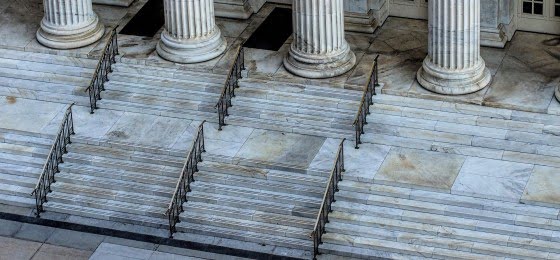 courthouse-1223280_1920