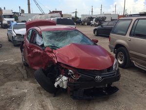 car-wreck-1618179_1280