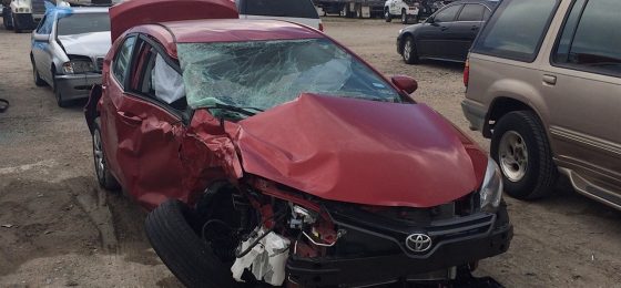 car-wreck-1618179_1280