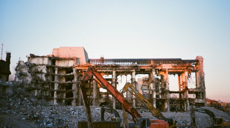 personal injury lawsuit over coal plant demolition