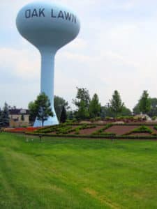 cropped-oak-lawn.jpg
